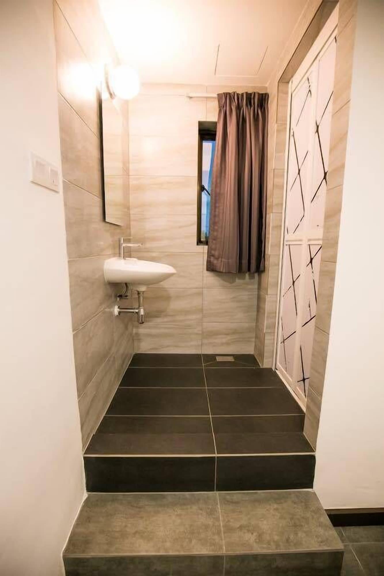Urban Inn, ג'יטרה מראה חיצוני תמונה