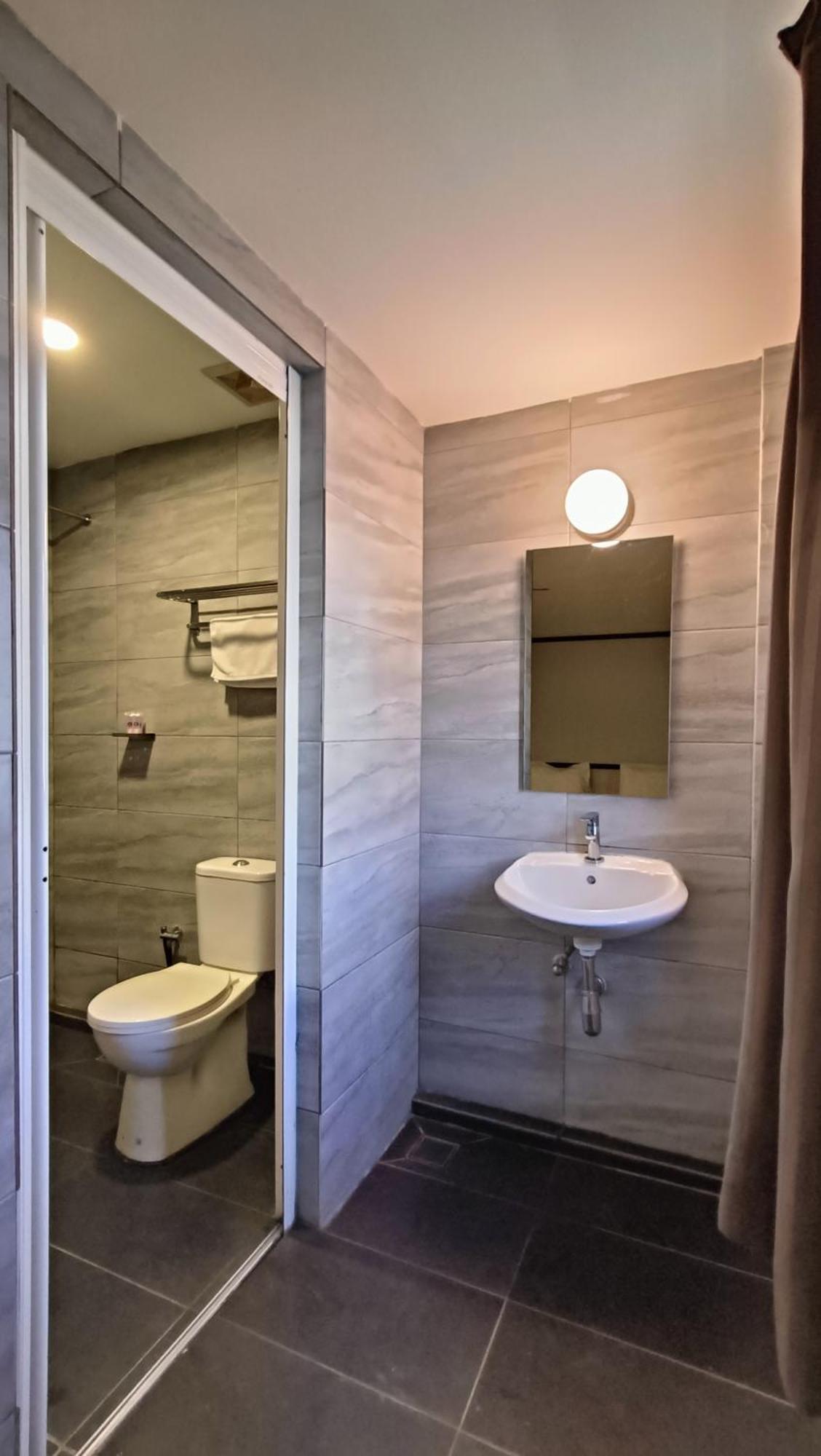 Urban Inn, ג'יטרה מראה חיצוני תמונה