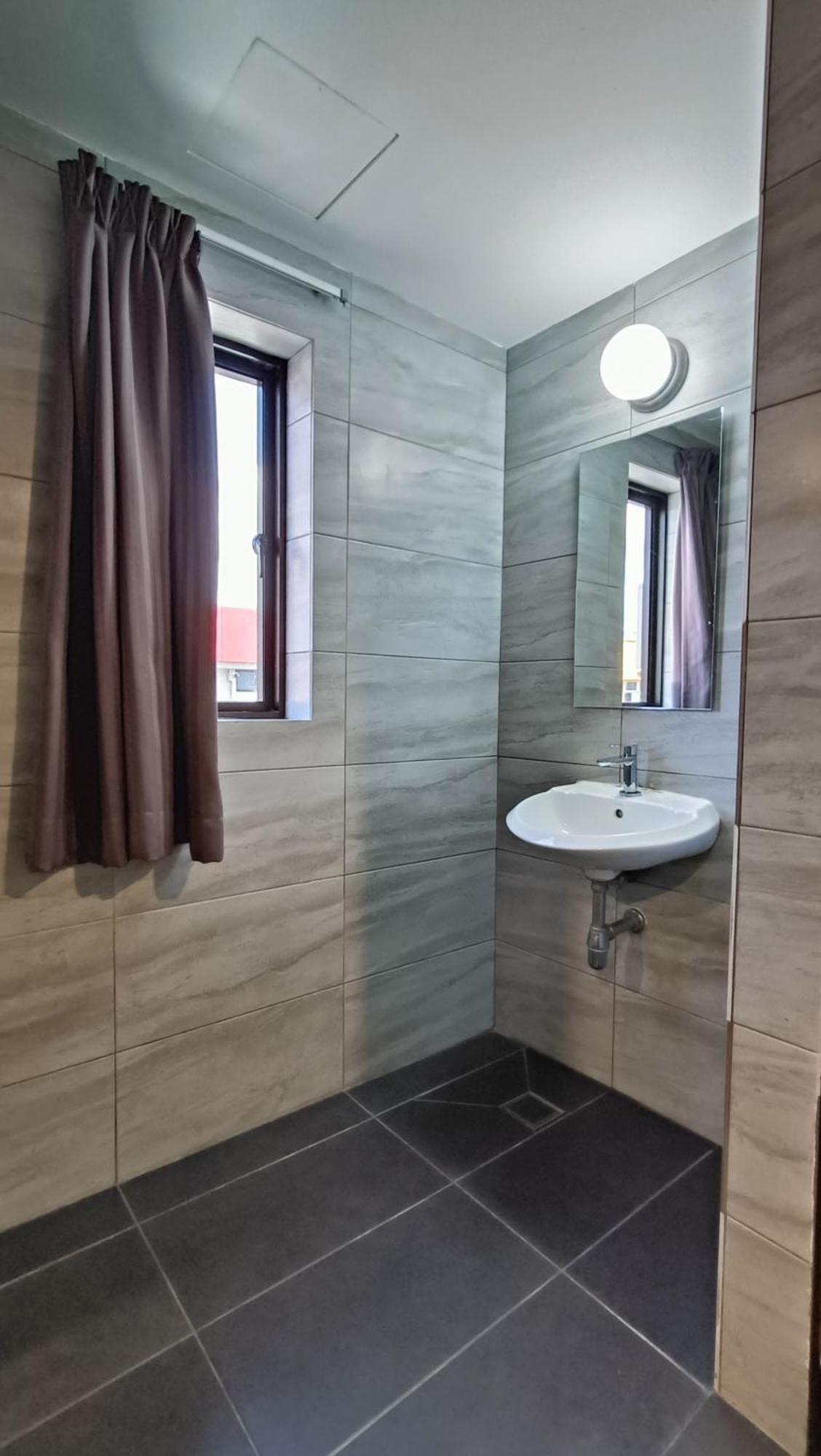 Urban Inn, ג'יטרה מראה חיצוני תמונה